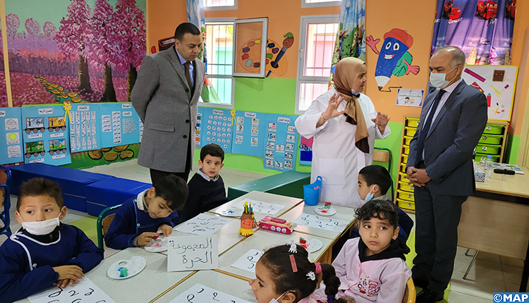 Nador : Benmoussa visite des établissements scolaires de la province