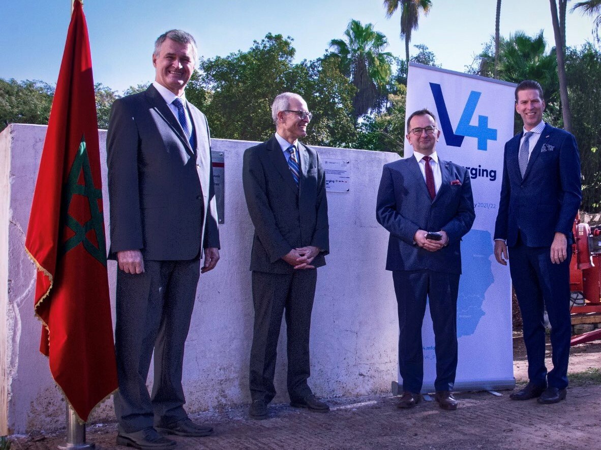 Jardin d'Essais à Rabat : les Ambassadeurs du Groupe de Visegrad lance un projet de compostage Jardin d'Essais à Rabat : les Ambassadeurs du Groupe de Visegrad lance un projet de compostage