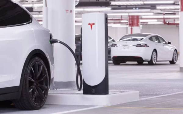 Tesla annonce l'inauguration de nouveaux Superchargeurs au Maroc