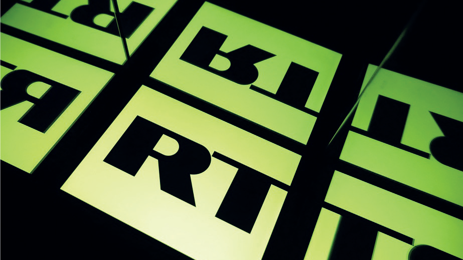 Guerre en Ukraine : YouTube suspend les revenus générés par RT Guerre en Ukraine : YouTube suspend les revenus générés par RT