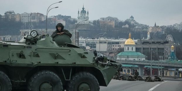 Guerre en Ukraine: Des forces russes entrent dans la région de Kiev (gardes-frontières) Guerre en Ukraine: Des forces russes entrent dans la région de Kiev (gardes-frontières)