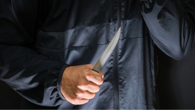 Kénitra : Armé d’un couteau, un malade mental sème la panique