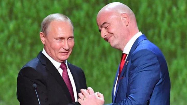 L’adhésion russe à la FIFA en danger