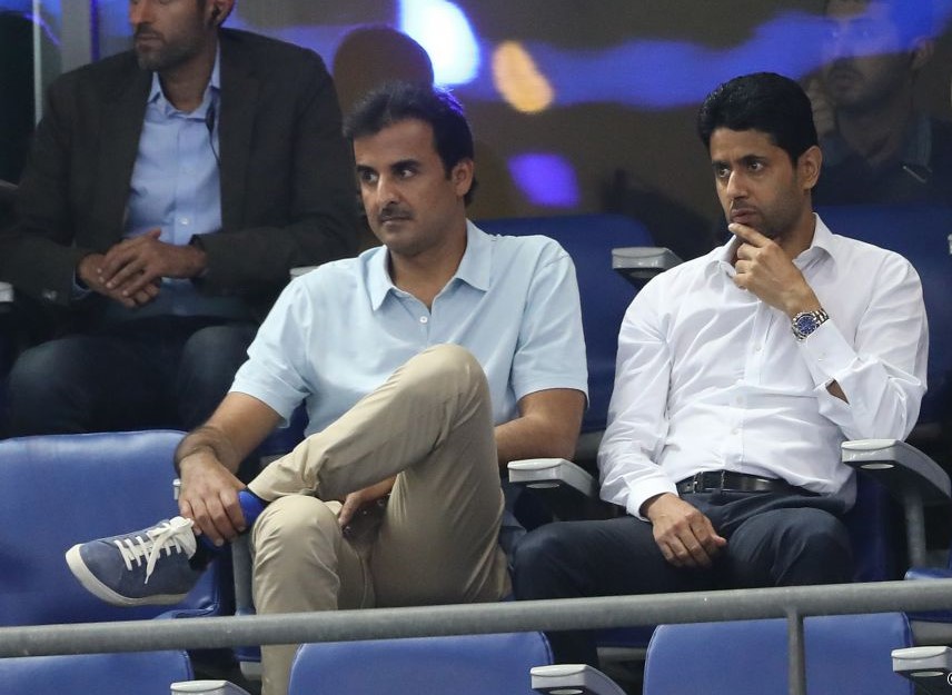 Tamim ben Hamad Al Thani (Emir du Qatar et propriétaire du PSG) et Nasser Al-Khelaïfi (président du club) dans les tribunes.