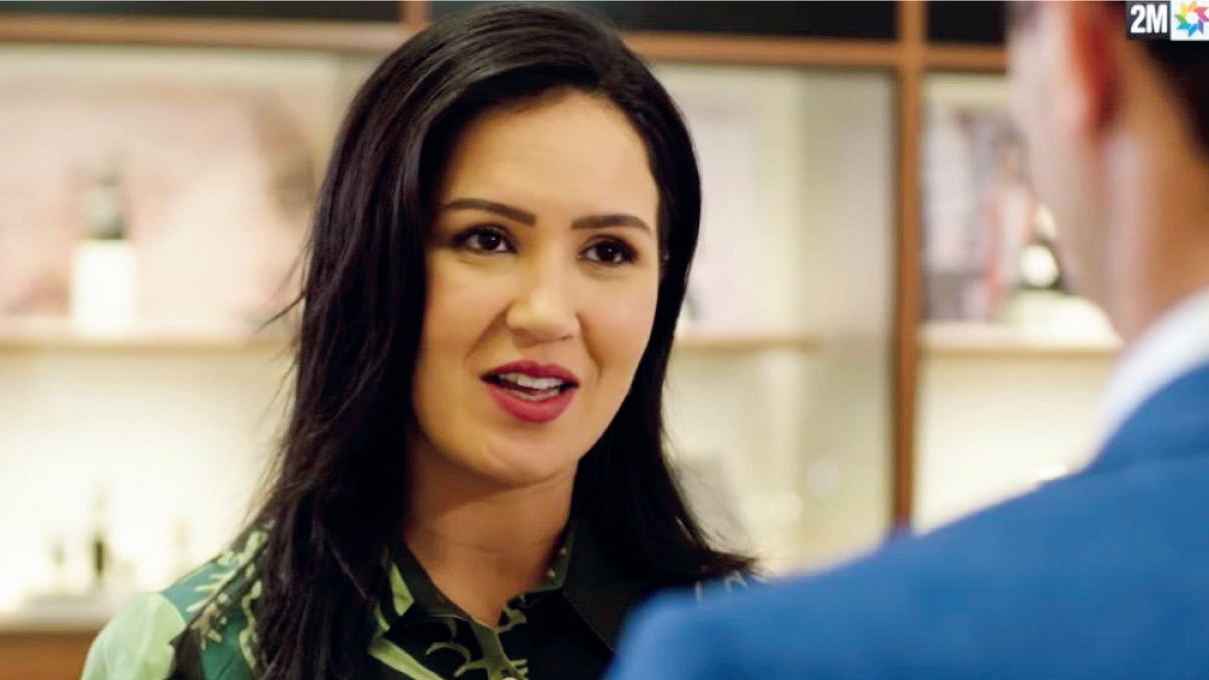 Hind Benjbara dans « Lmektoub » sur 2M. Hind Benjbara dans « Lmektoub » sur 2M.