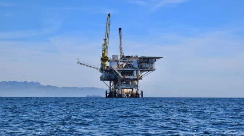 Albares rassure les îles Canaries sur les explorations d'hydrocarbures à Tarfaya 