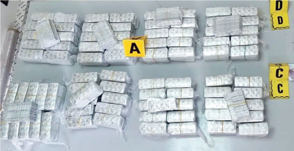 DGSN / Rabat : Deux individus interpellés en possession de 52.410 comprimés psychotropes DGSN / Rabat : Deux individus interpellés en possession de 52.410 comprimés psychotropes