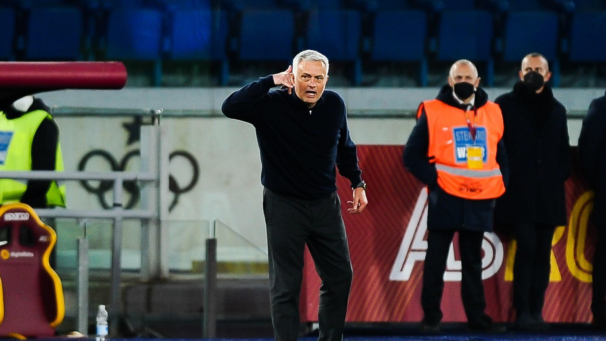 Foot européen : Mourinho reste sur le banc de l'AS Roma la saison prochaine