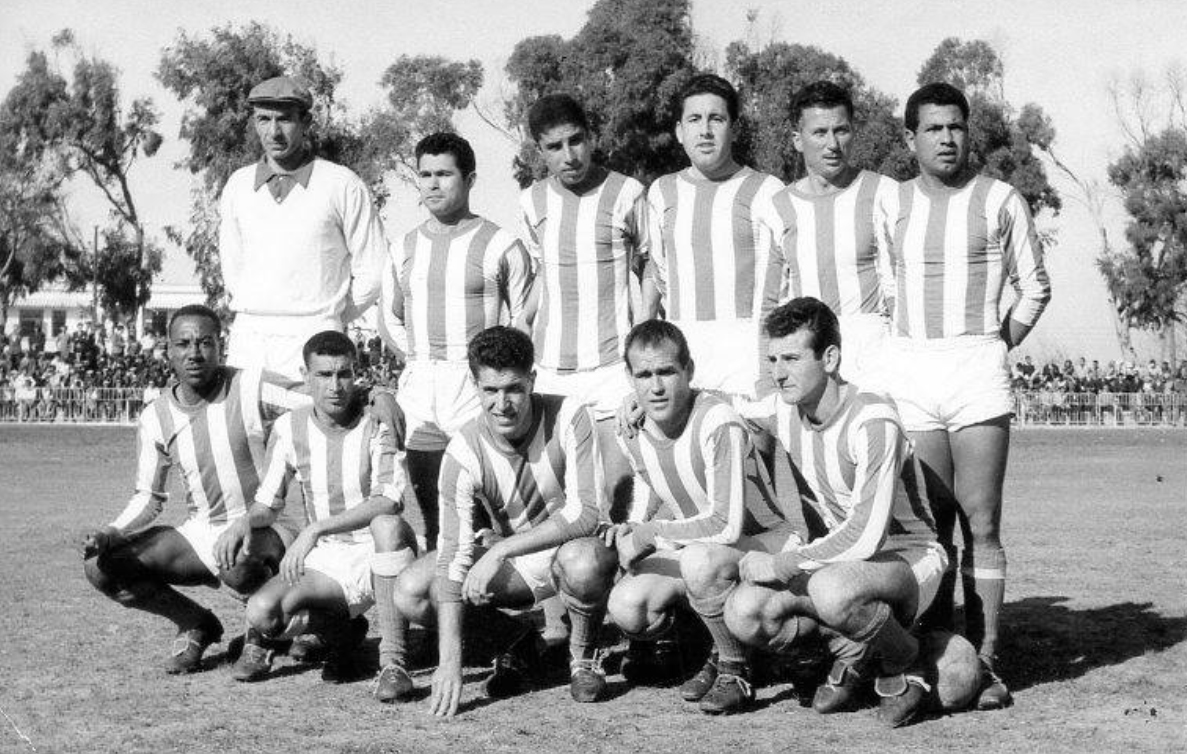 De gauche à droite / Debout : Rochdi-Borrego-Mustafa-Gomez-Rojas-Chaouani. Accroupis : Mokamel-Abslimo-Emerito-Uceda-Albiach. De gauche à droite / Debout : Rochdi-Borrego-Mustafa-Gomez-Rojas-Chaouani. Accroupis : Mokamel-Abslimo-Emerito-Uceda-Albiach.