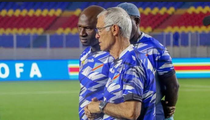 CAN 2023 : Hector Cuper limogé par le ministre des Sports de la RDC