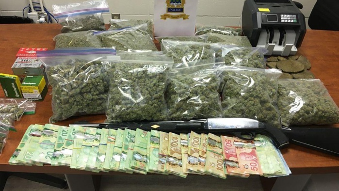 Trafic de drogue : Le réseau « Caliweed » démantelé à Paris Trafic de drogue : Le réseau « Caliweed » démantelé à Paris