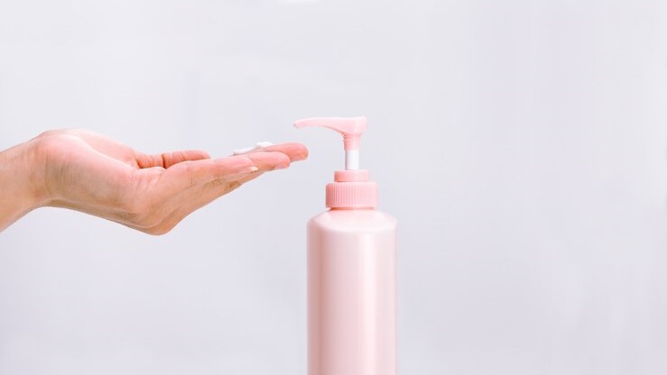 Crème solaire : Faut-il respecter la date de péremption ? Crème solaire : Faut-il respecter la date de péremption ?