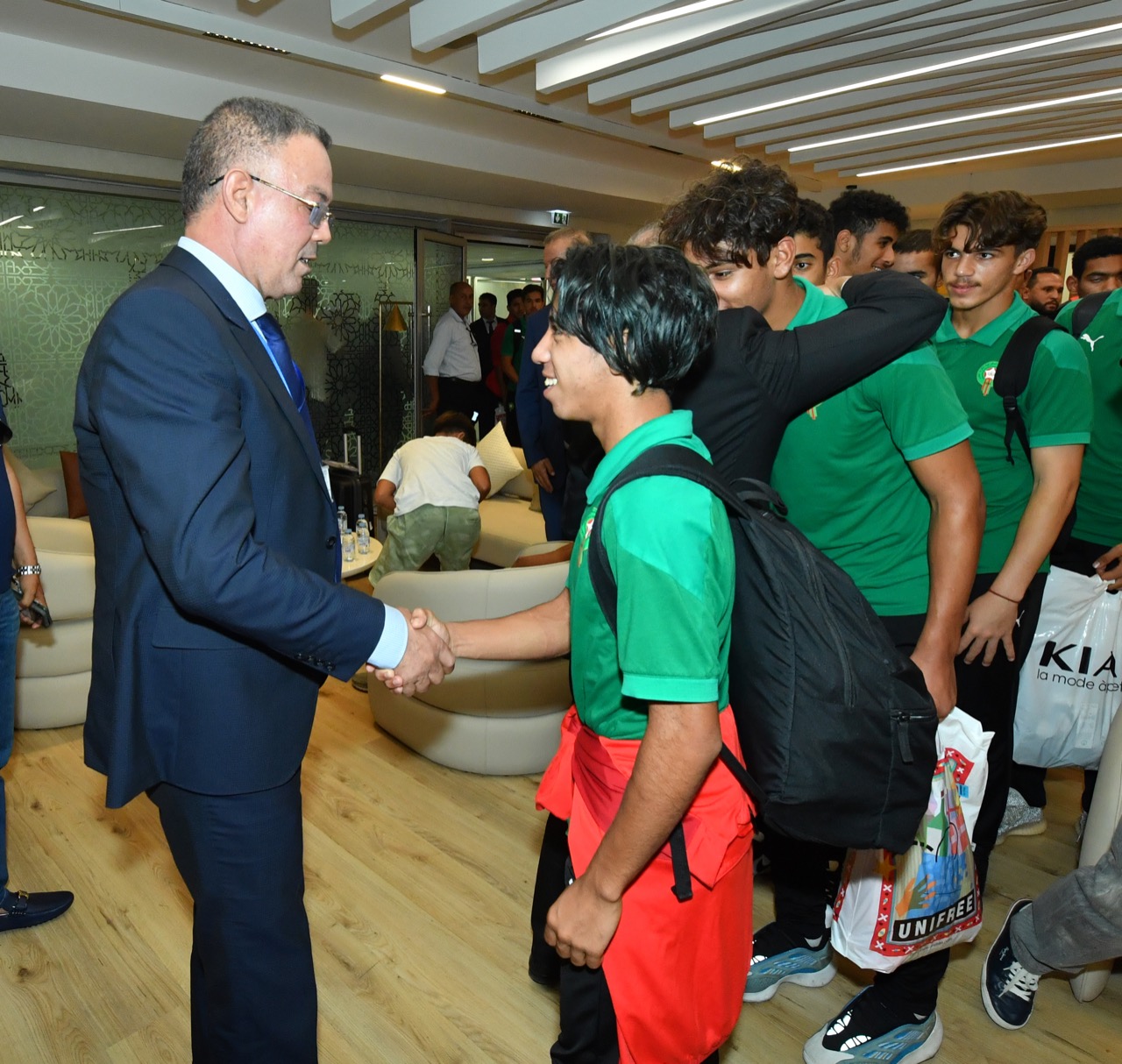 Les U17 de retour au pays : Accueil officiel chaleureux à leur arrivée Les U17 de retour au pays : Accueil officiel chaleureux à leur arrivée