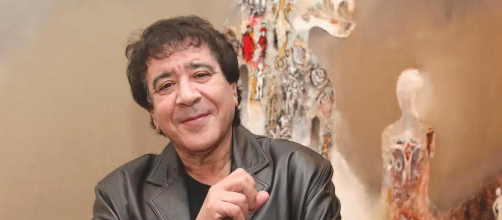 L’âme profonde d’Essaouira : Houssein Miloudi peint un tableau comme il tisserait un tapis L’âme profonde d’Essaouira : Houssein Miloudi peint un tableau comme il tisserait un tapis