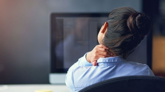 Santé : Éviter les douleurs liées aux postures de travail