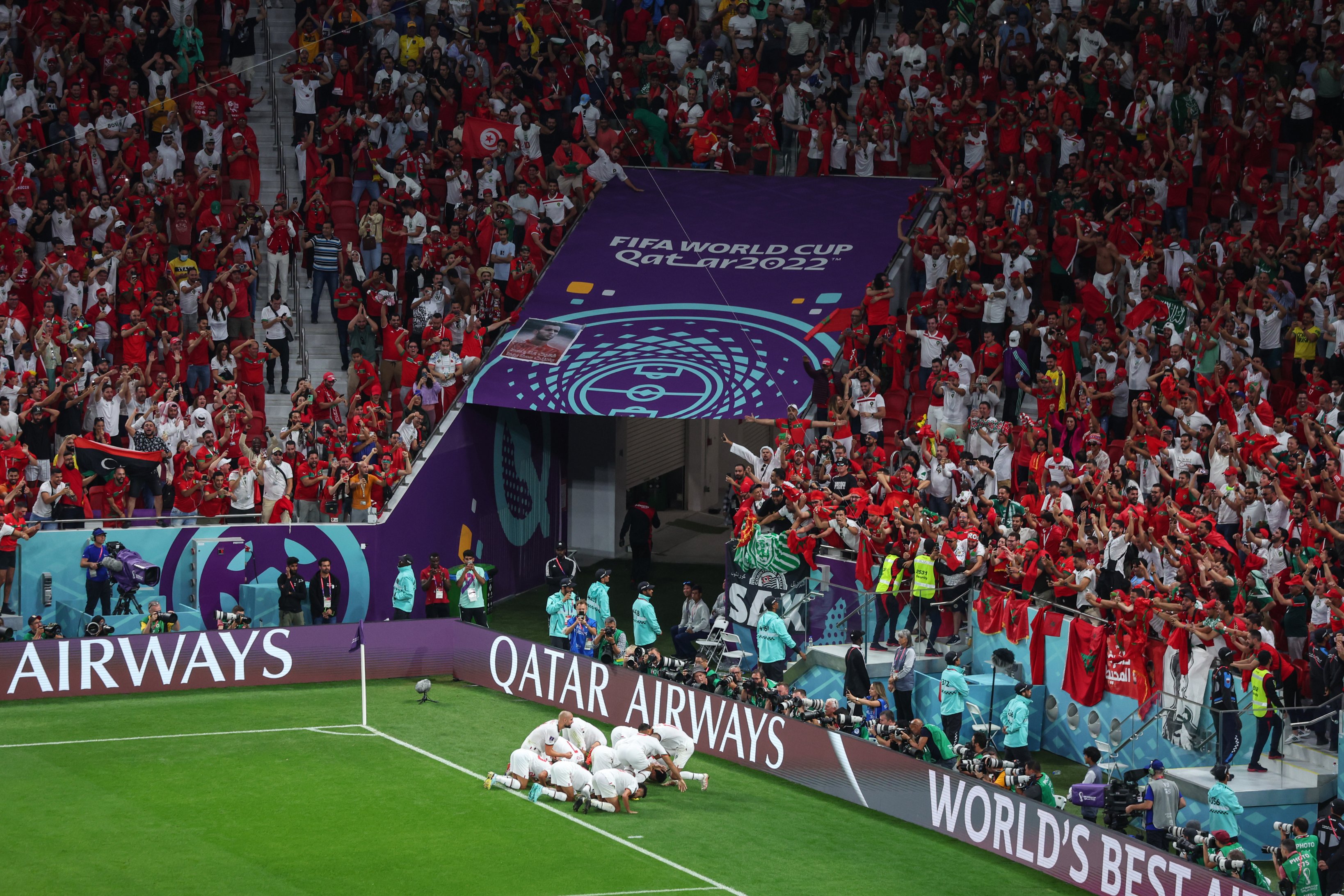 Mondial 2022 / FIFA :  « Les Lions de l'Atlas ont pris les devants grâce à Saïss, sur un coup franc de Sabiri »
