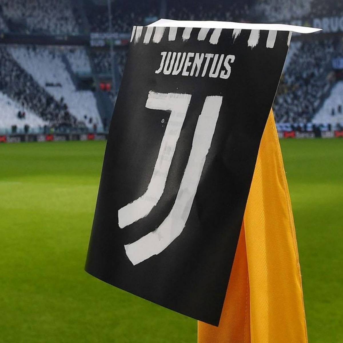 Serie A : La Juventus sanctionnée de 15 points de pénalité, Nedved de 8 mois de suspension