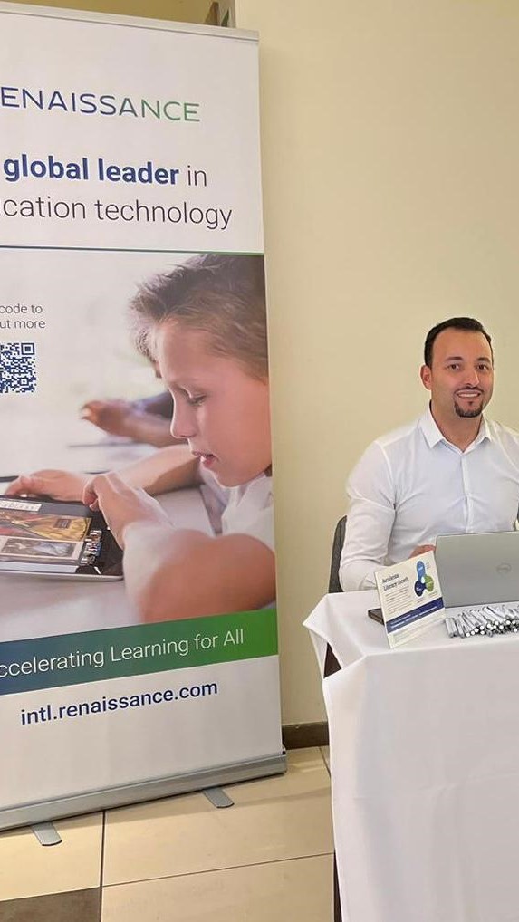 Interview avec Ayman Ewess : «Les enfants apprennent mieux lorsqu’ils travaillent collectivement»