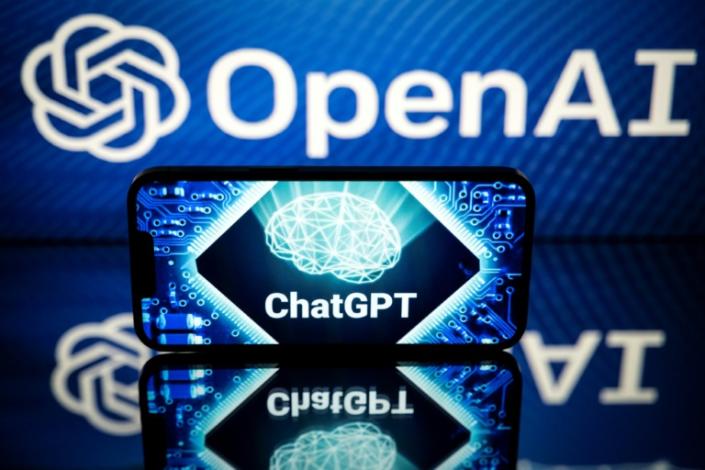 Intelligence Artificielle : La Chine interdit ChatGPT, mais les étudiants en raffolent