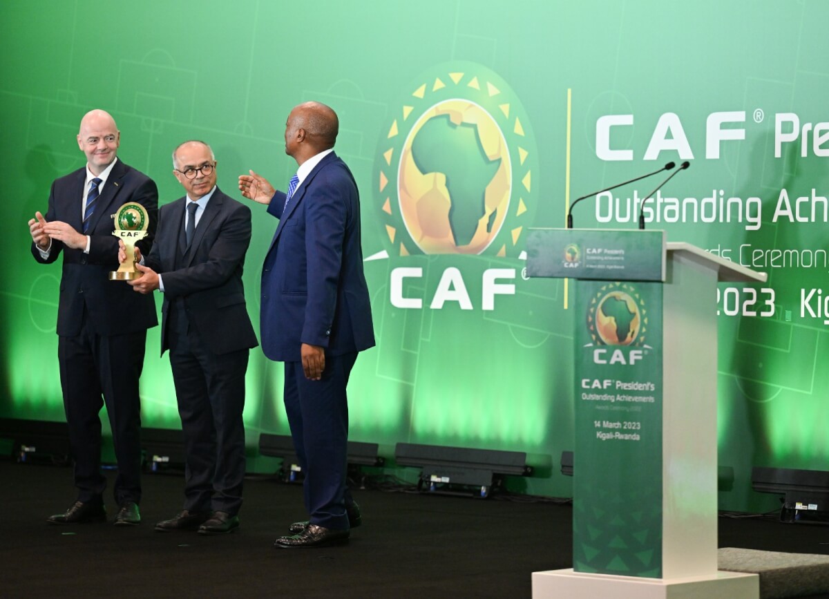 Le Prix de l'Excellence 2022 de la CAF attribué à SM le Roi