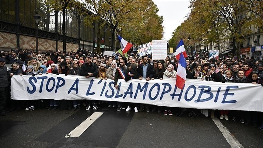 France : Hausse des actes racistes et antireligieux en 2022 France : Hausse des actes racistes et antireligieux en 2022