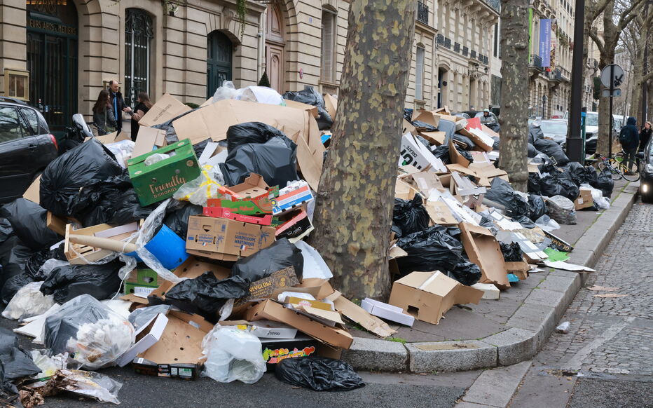 France: La grève des éboueurs transforme Paris en «décharge publique» France: La grève des éboueurs transforme Paris en «décharge publique»