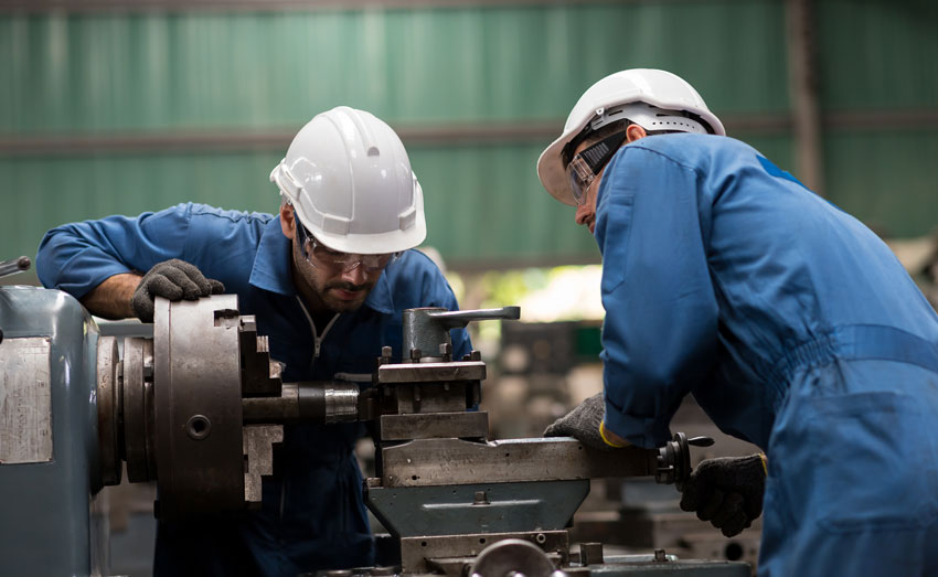 Métiers de l’industrie : Face à la pénurie des compétences, la formation s’organise [INTÉGRAL]