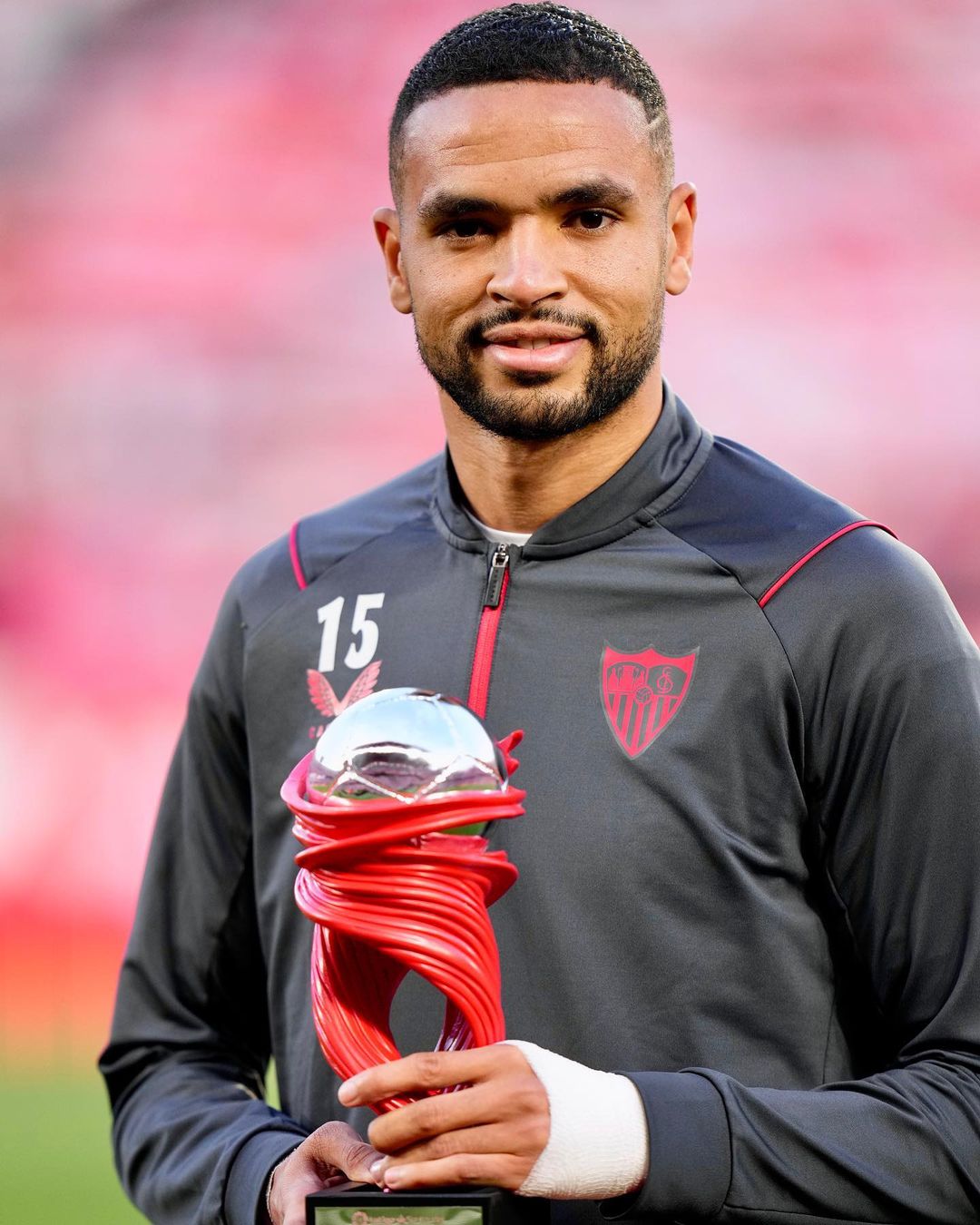 Liga/ Meilleur joueur d’avril  : En-Nesyri reçoit son trophée