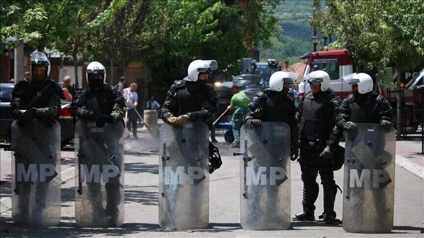 Kosovo : L'OTAN décide l’envoi de renforts après les heurts