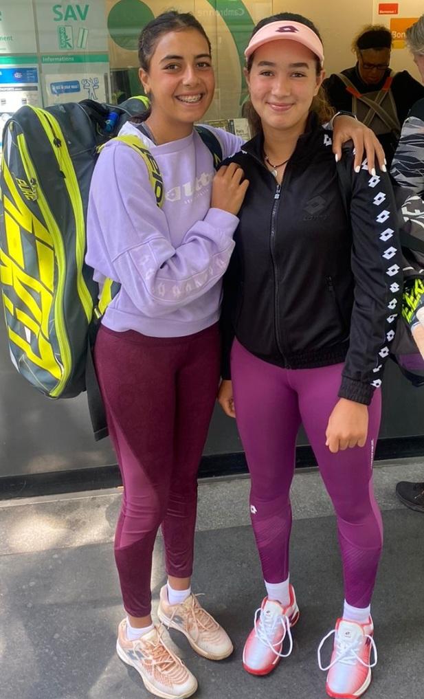 Nos deux espoirs qui vont essayer de se rattraper en double. Nos deux espoirs qui vont essayer de se rattraper en double.