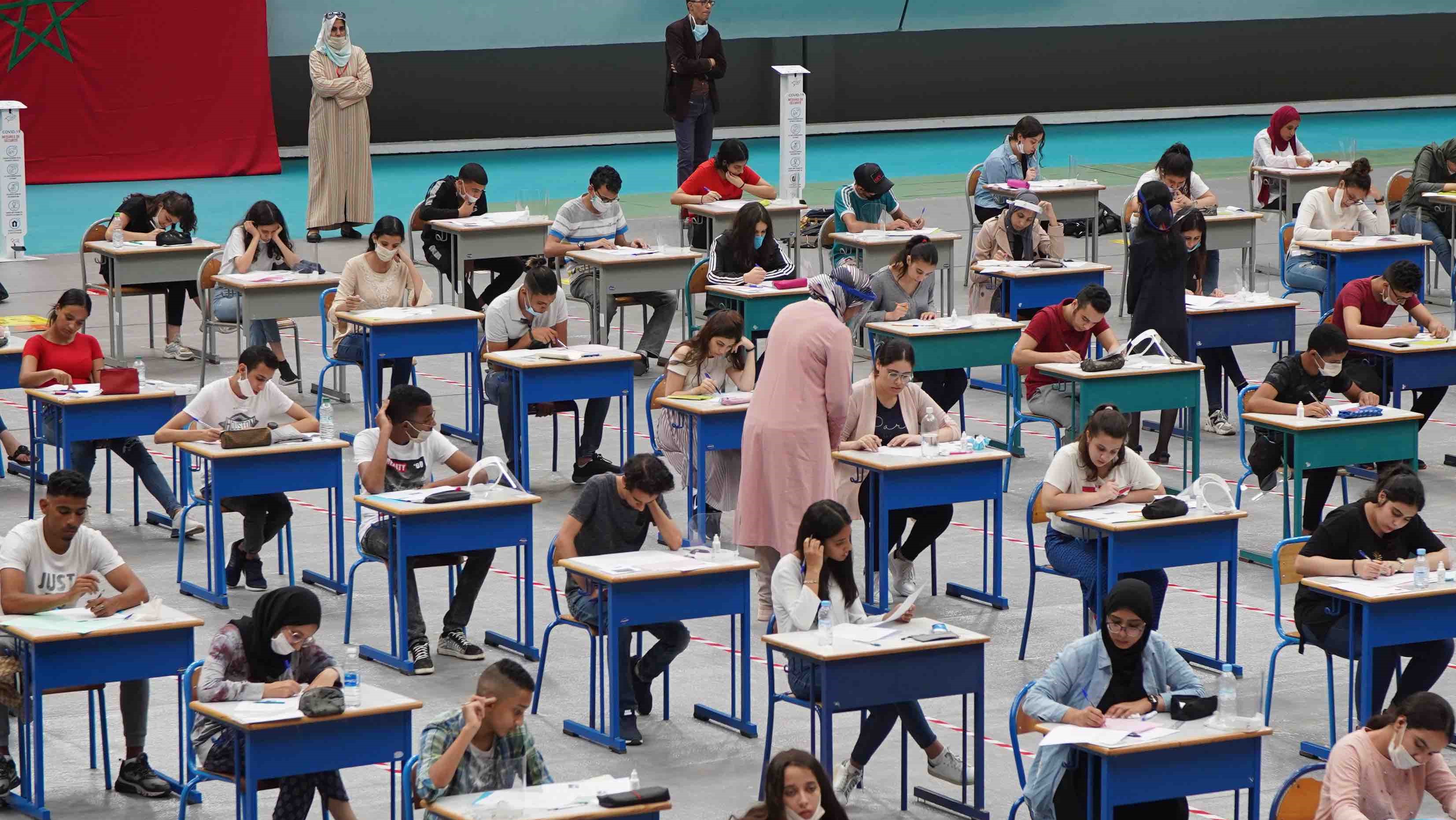Triche au baccalauréat : D’où viennent ces gadgets qui affolent les autorités ? [INTÉGRAL]