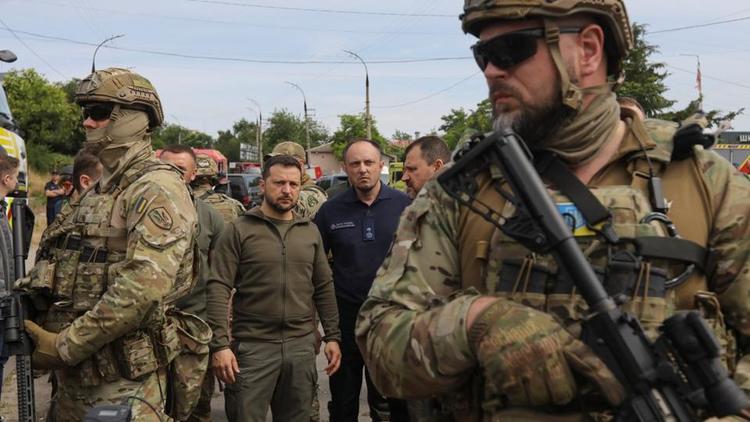 Guerre en Ukraine : Kiev "progresse" dans sa contre-offensive Guerre en Ukraine : Kiev "progresse" dans sa contre-offensive