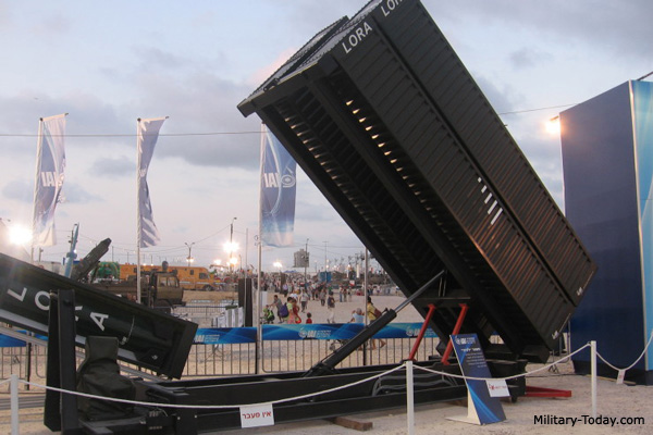 Missiles quasi-balistiques israéliens LORA Missiles quasi-balistiques israéliens LORA