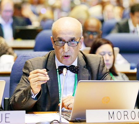 Auteur de plusieurs ouvrages sur le Maroc et la Mer, professeur de l’enseignement supérieur et expert national dans le domaine maritime, M. Larbi Sbaï répond à nos questions.