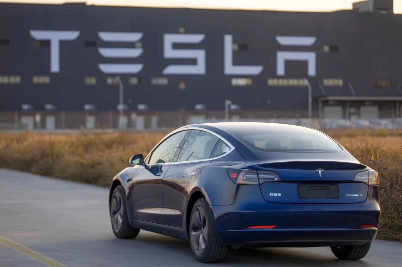 Automobile: Baisse de 44% des bénéfices de Tesla au 3è trimestre