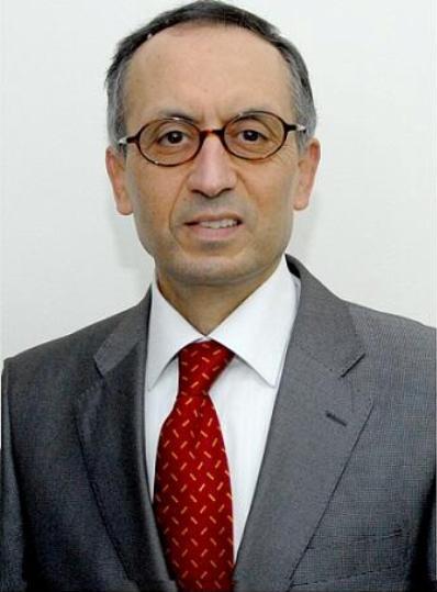 Abdelouahed Akmir, historien, professeur universitaire et spécialiste des relations maroco-espagnoles, a répondu à nos questions.
