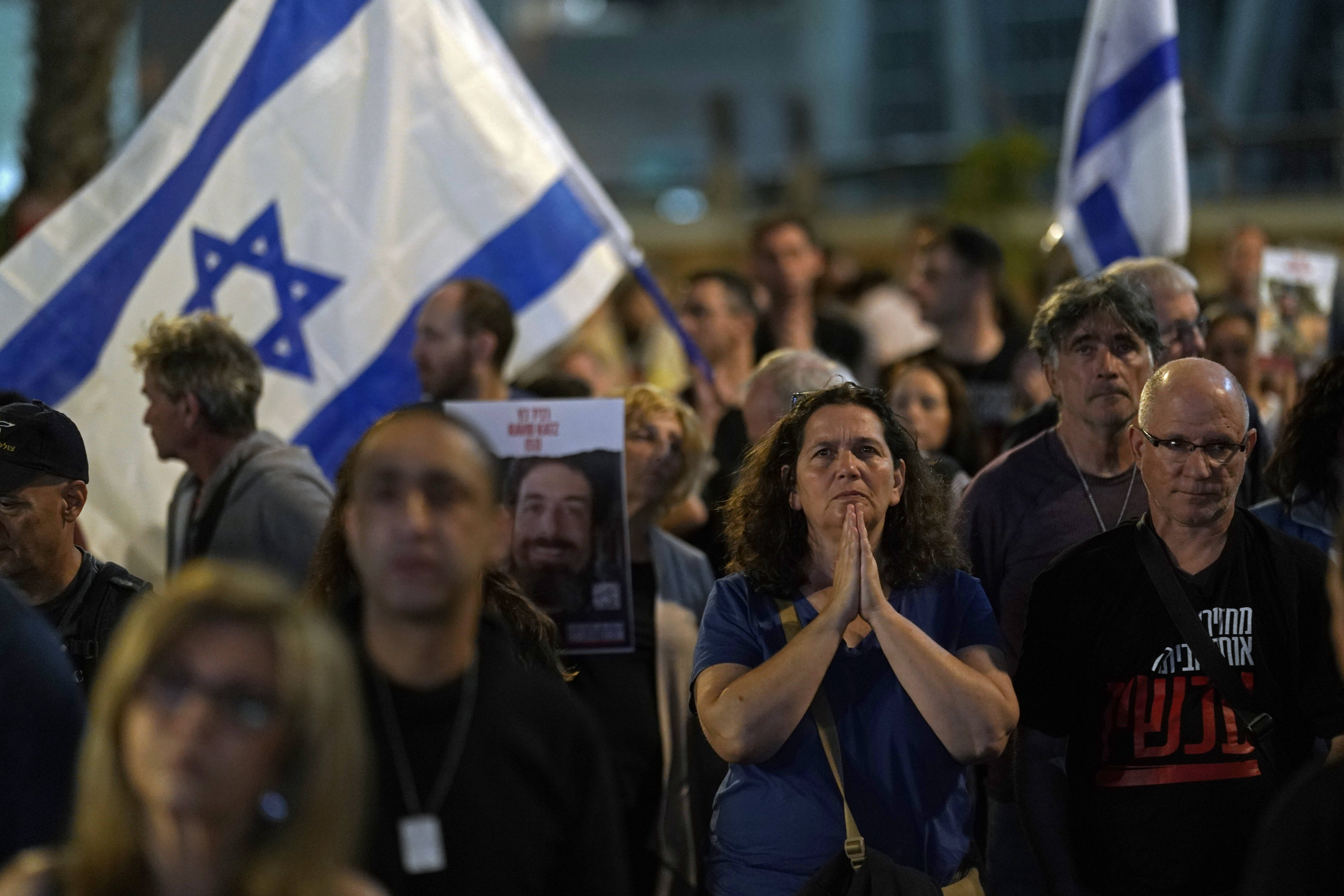 Manifestation à Tel Aviv pour l’arrêt des combats et l’échange de prisonniers