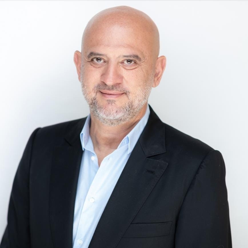 Karim Tazi, PDG de l’enseigne marocaine leader de prêt-à-porter pour femmes Marwa, a répondu à nos questions.