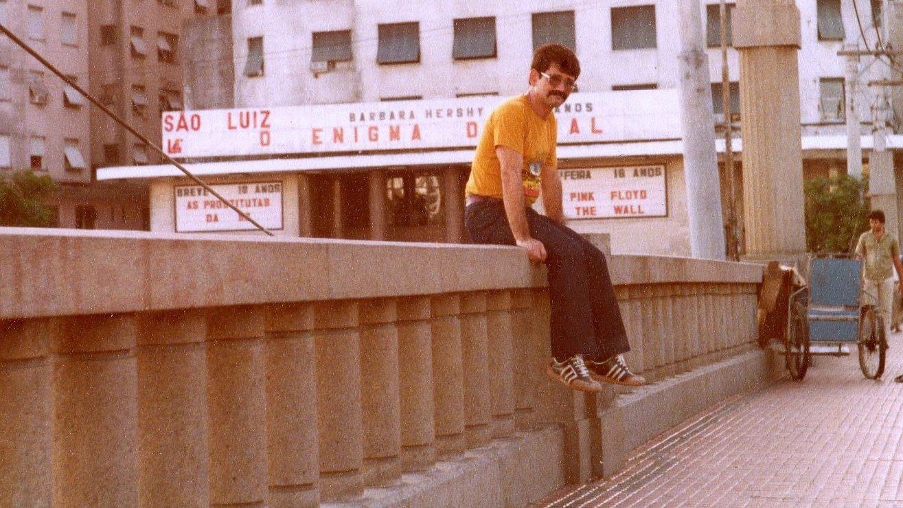 Interview avec Kleber Mendonça Filho : « Malgré les plateformes, le cinéma reste un temple revisité par les fidèles » Interview avec Kleber Mendonça Filho : « Malgré les plateformes, le cinéma reste un temple revisité par les fidèles »