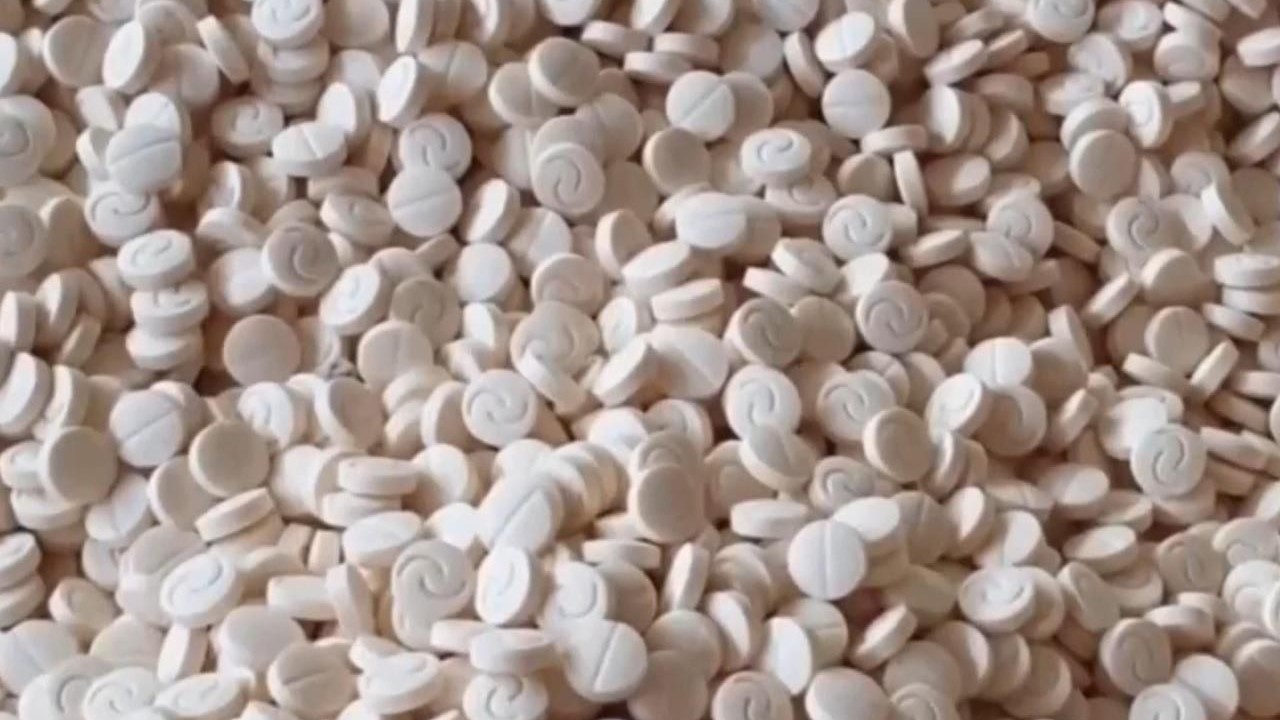Meknès: Saisie de 1.500 comprimés psychotropes et interpellation de deux individus pour trafic de drogue (source sécuritaire)