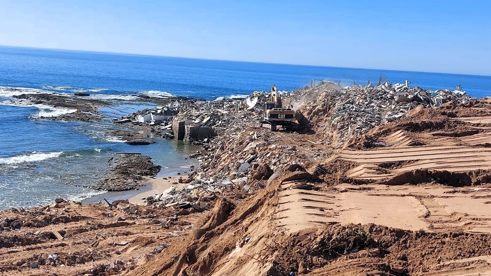 Environ 300 habitations ont été démolies par les autorités de Chtouka-Ait Baha. Environ 300 habitations ont été démolies par les autorités de Chtouka-Ait Baha.