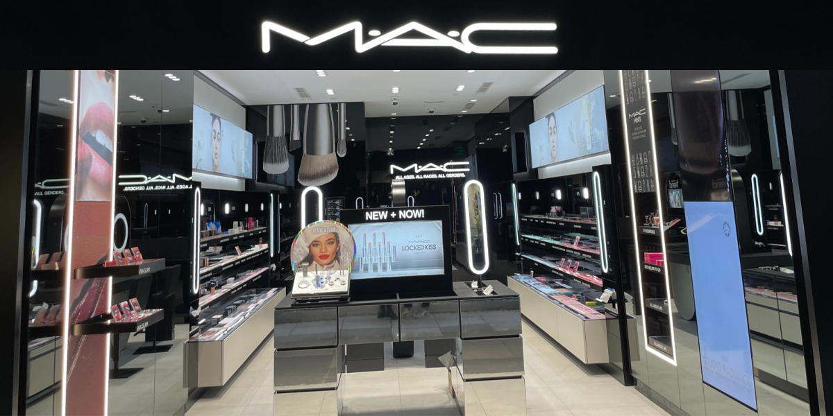 Makeup : M·A·C Cosmetics pose ses mallettes à Rabat