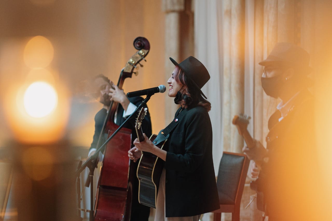 Interview avec Kamar Mansour, chanteuse : "« YA LBNIA » est une symphonie de libération pour toutes les femmes" Interview avec Kamar Mansour, chanteuse : "« YA LBNIA » est une symphonie de libération pour toutes les femmes"