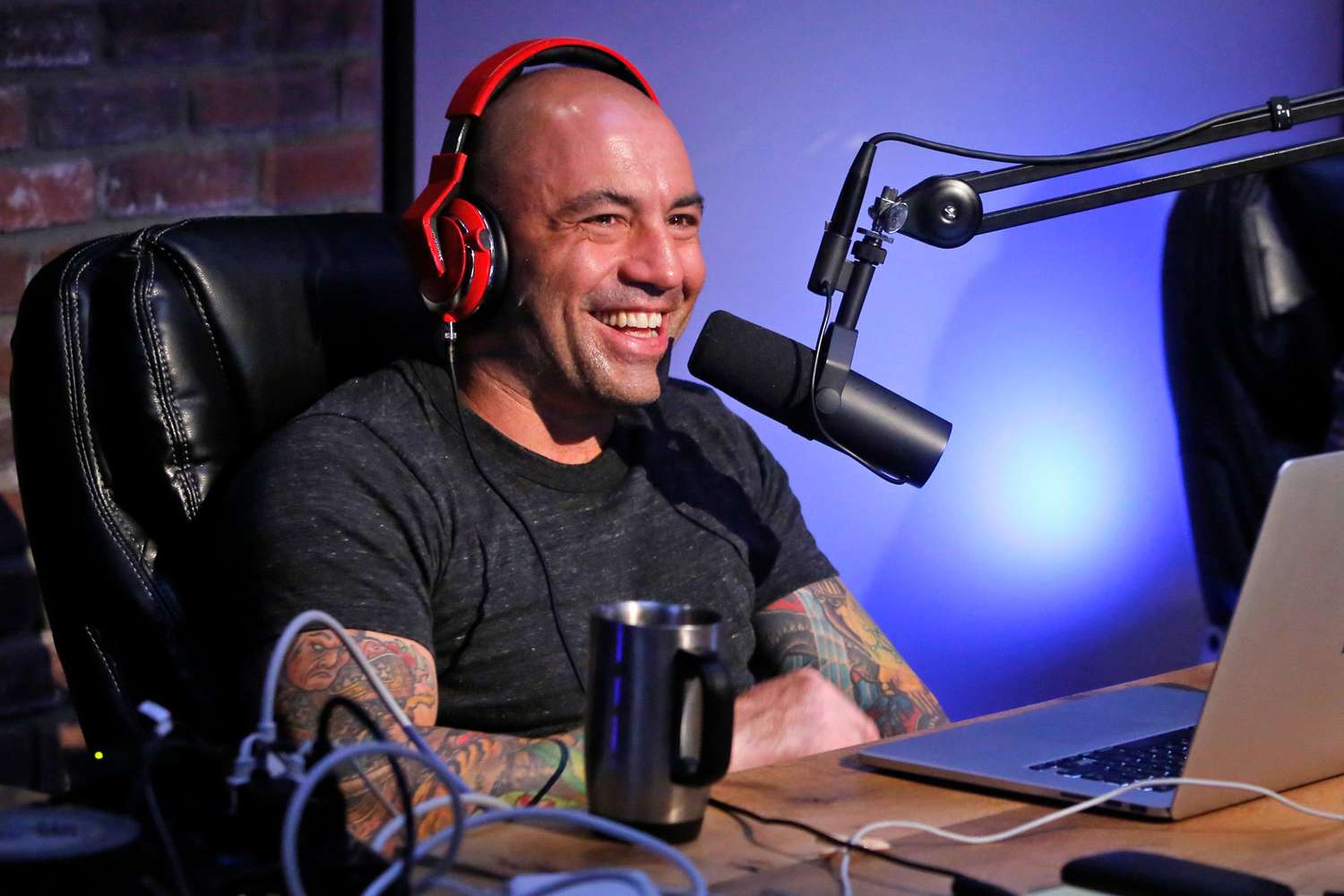 Podcast: Spotify reconduit son partenariat avec Joe Rogan, estimé à 250 millions de dollars Podcast: Spotify reconduit son partenariat avec Joe Rogan, estimé à 250 millions de dollars