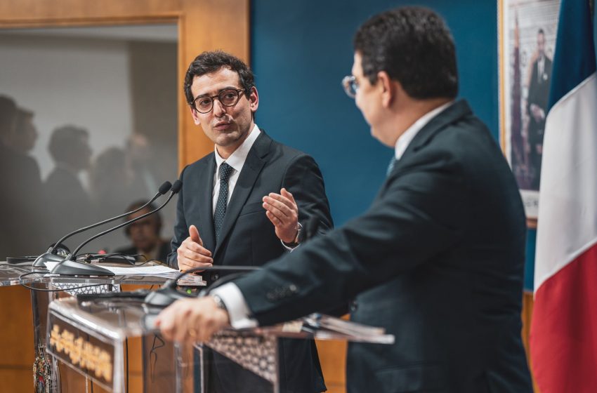 Stéphane Séjourné lors d'une conférence de presse conjointe avec son homologue marocain, Nasser  Bourita. (Droits réservés)