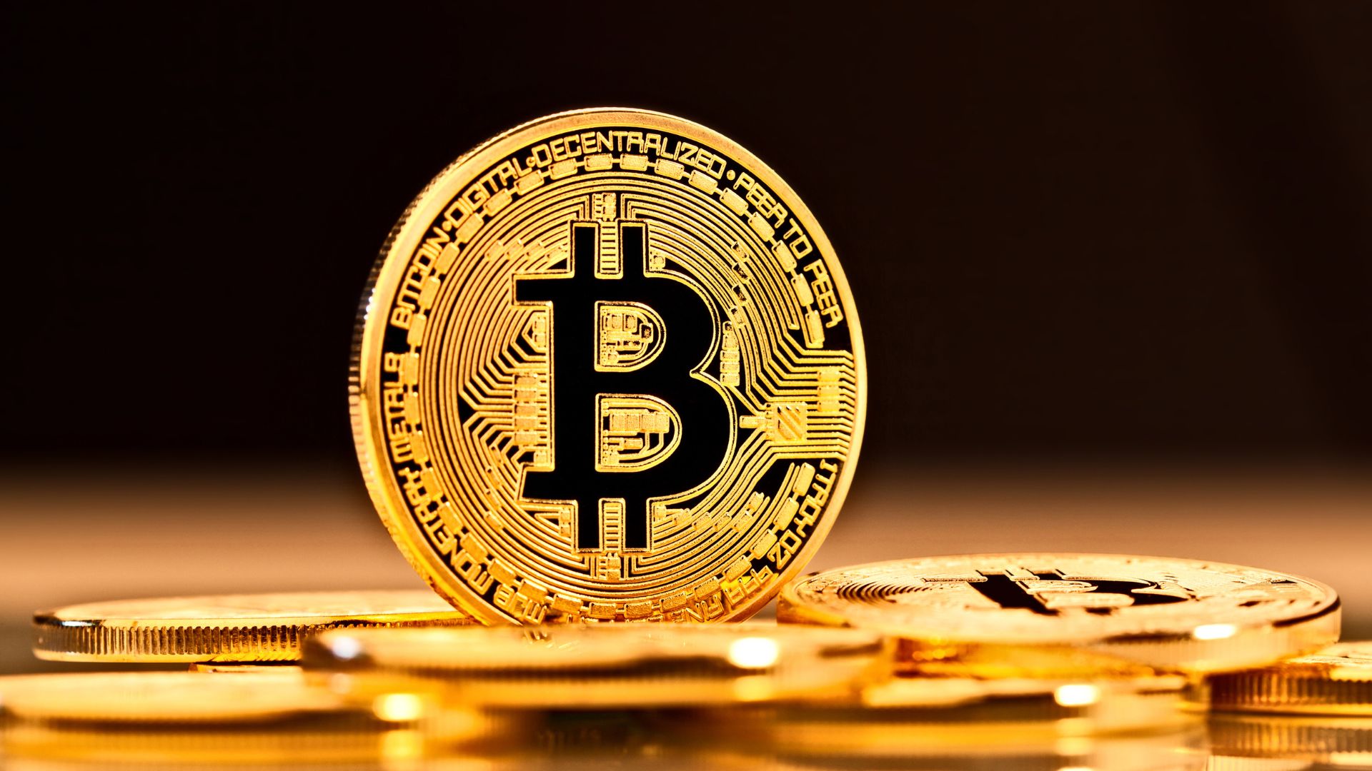 Le Bitcoin dépasse 72.000 dollars, un nouveau record