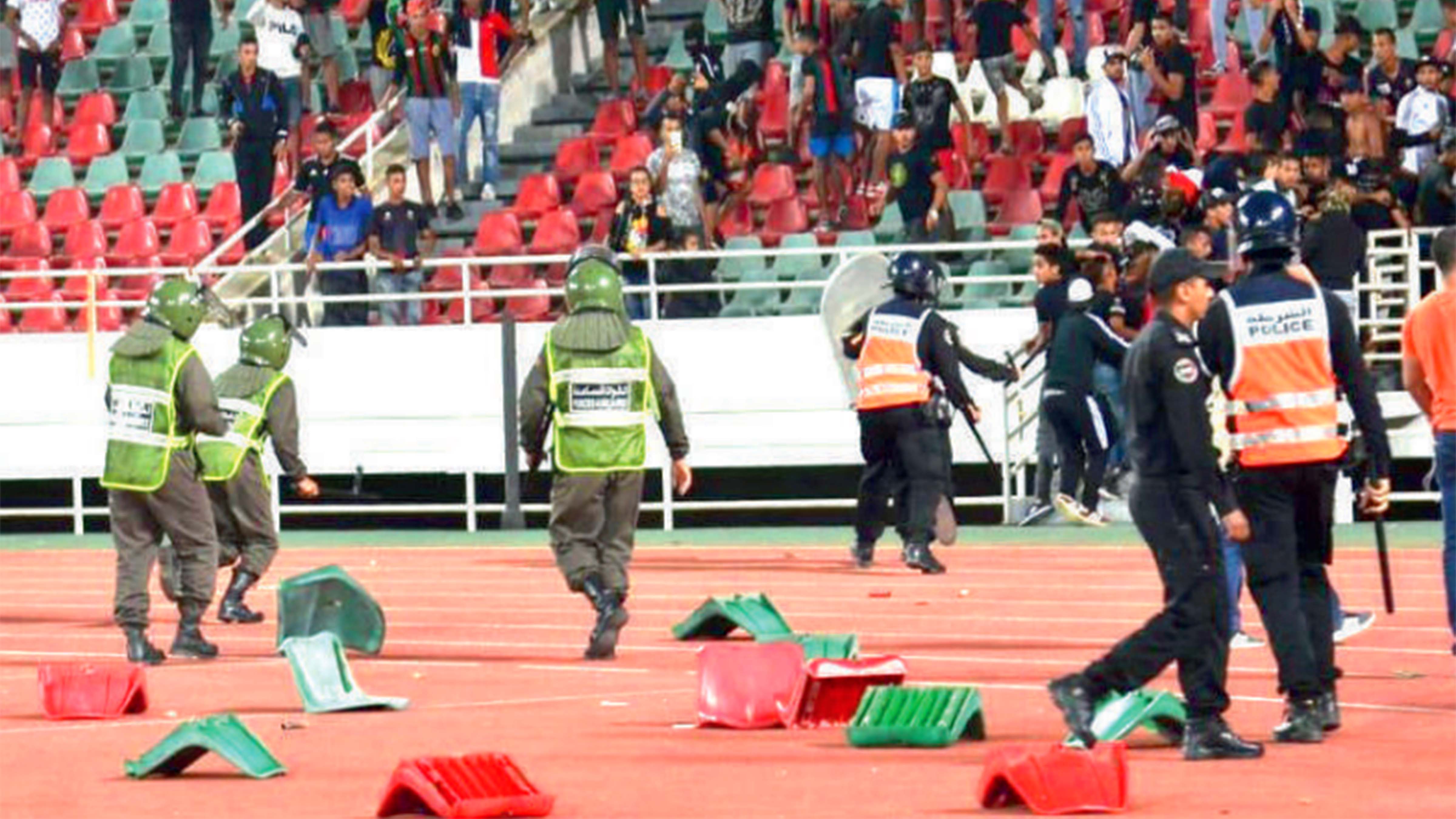 Les matchs de la Botola sont le théâtre de confrontations entre les publics, causant des dégâts matériels et humains.