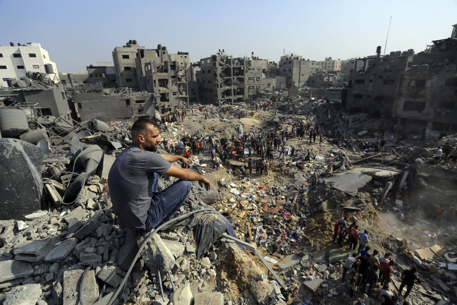 Gaza: Netanyahu promet qu'Israël entrera dans Rafah, "avec ou sans accord" de trêve avec le Hamas