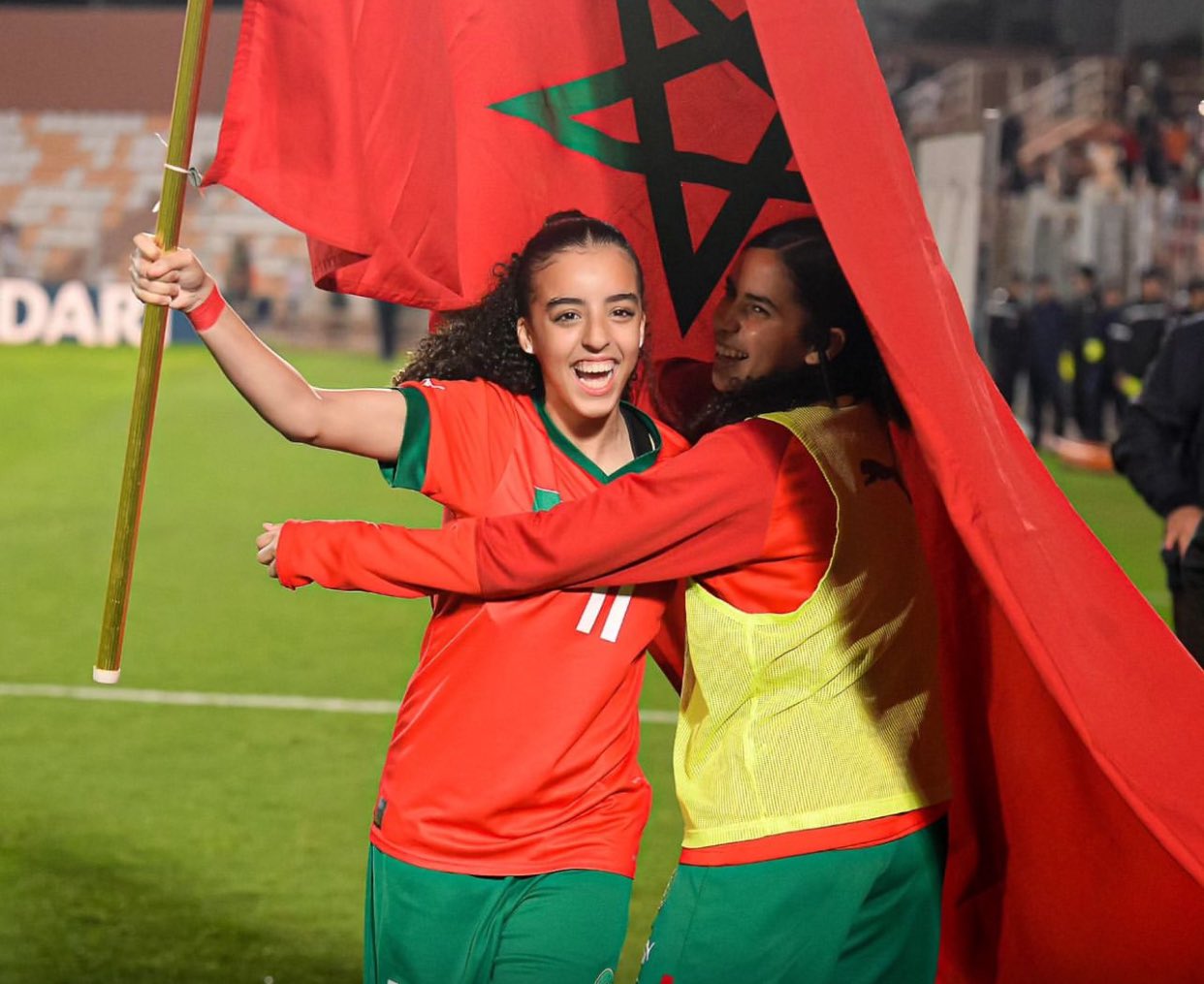 Les Lioncelles U17 sont à la quête d'une deuxième participation en Coupe du Monde féminine U17. Ce sera une première pour le football national déjà qualifié pour la Coupe du Monde féminine U20 : participer la même année en 2 Coupes du Monde! Et ce grâce au football féminin .
