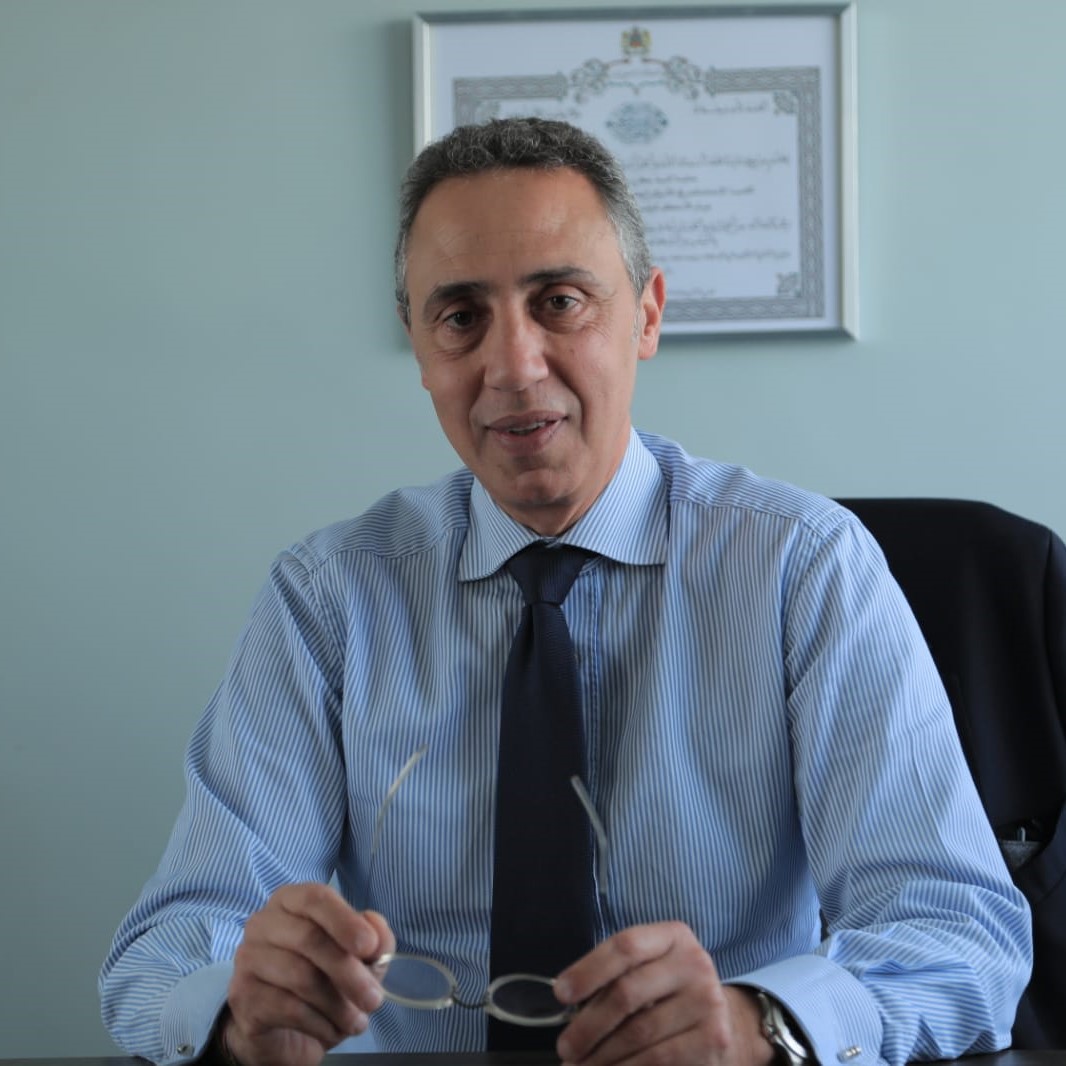 Jaâfar Heikel, professeur de médecine et docteur en économie de la santé, nous apporte un éclairage sur l’impact de la réforme du système de formation médicale sur la perception du diplôme de docteur en médecine.